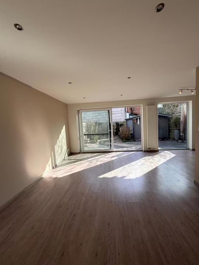 Charmant gelijkvloers appartement in Sint-Bavostraat