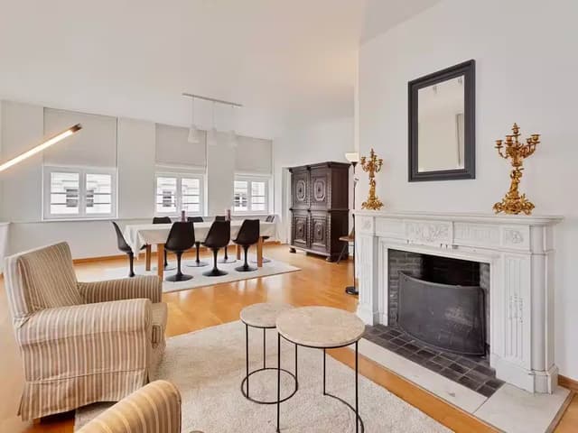 Prachtig gemeubileerd appartement - Martelarenplein - Brussel