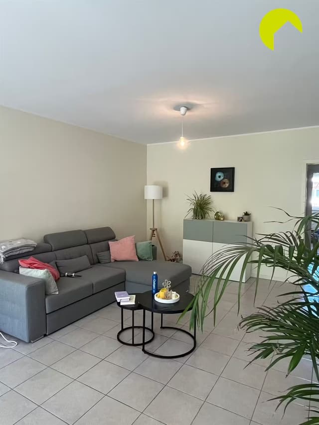 Zonnig appartement met terras op centrale ligging