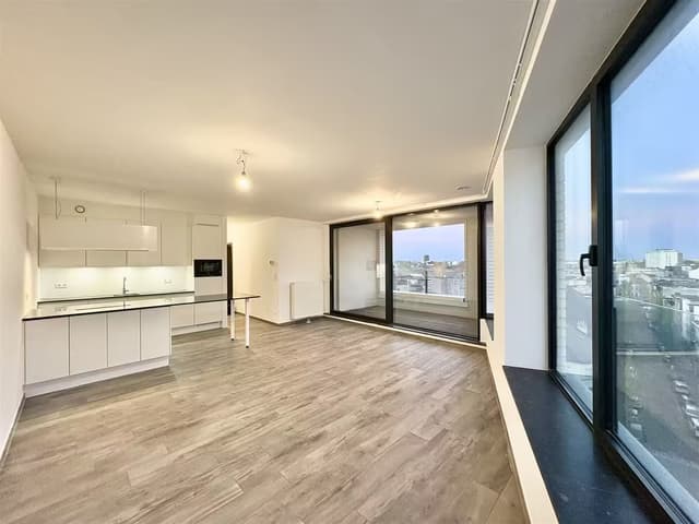 2-slaapkamer appartement met terras en parking