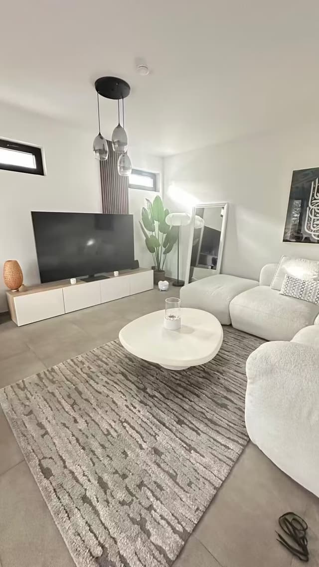 Modern nieuwbouwappartement met terras te huur