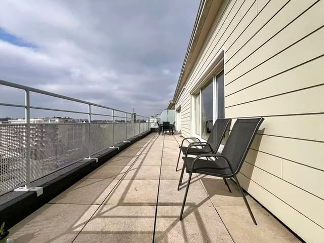 Superbe penthouse 4 chambres met groot terras in Woluwe-Saint-Lambert