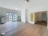 Lichtrijk en ruim 2-slaapkamerappartement met garagebox