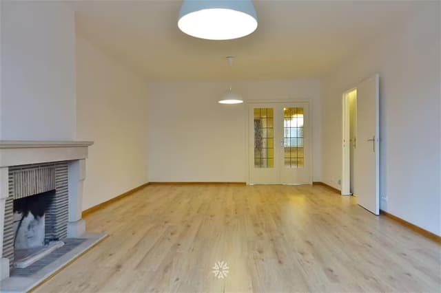 Vernieuwd appartement met terras te huur in Gent