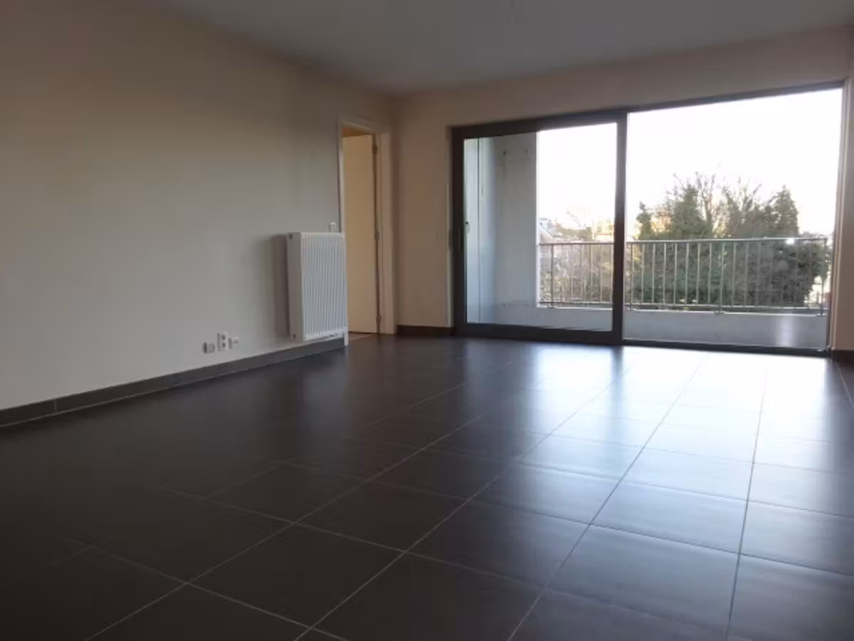 Leuk 1 slaapkamer appartement met terras in Gent-Ledeberg