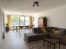 Ruim en gemeubeld 2-slaapkamer appartement met terras en garagebox