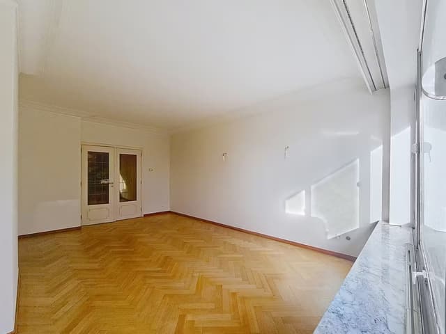 Lumineux studio renover in Uccle