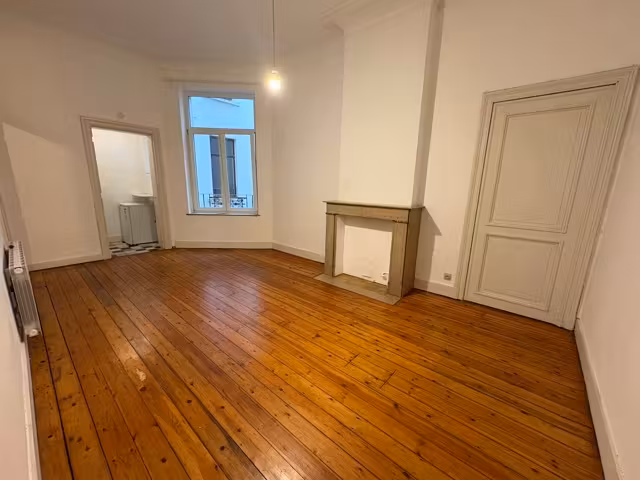 Charmant appartement non-meublé à Saint-Gilles