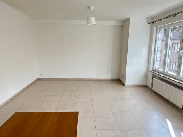 Appartement in Ganshoren met terras en kelder