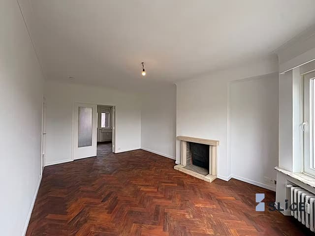 Appartement in Uccle met terras en garage