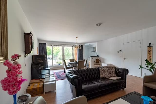 Modern appartement met terras en autostaanplaats