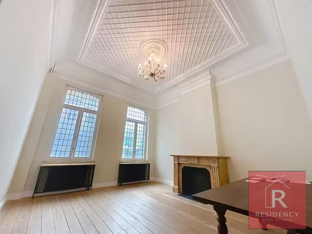 Prachtig herenhuis volledig gerenoveerd in Schaerbeek