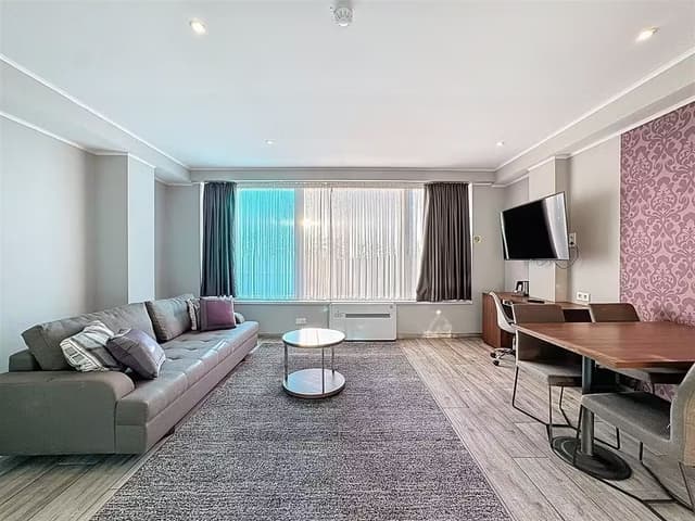 Schitterende flat met 2 slaapkamers in Schaarbeek