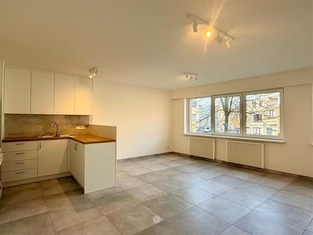 Lichtrijk appartement te huur in Sint-Amandsberg