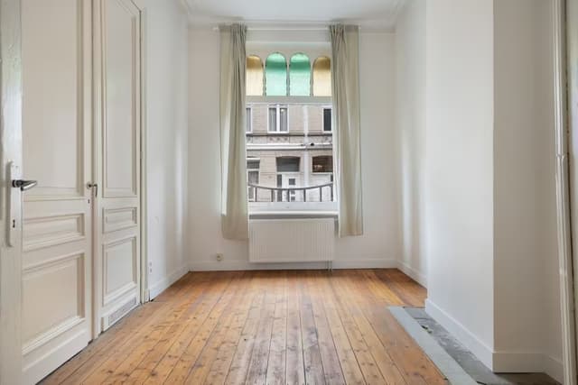 Appartement met koer en achterhuis in Antwerpen