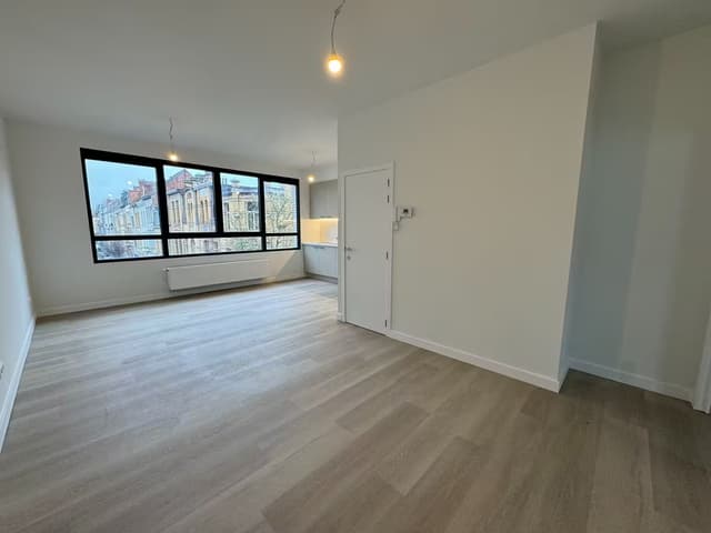Volledig gerenoveerd appartement te huur - éénslaapkamer
