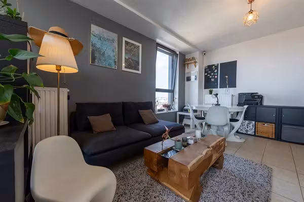 Gemeubeld appartement met panoramisch zicht op Brussel