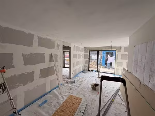 Modern gelijkvloers appartement met 3 slaapkamers en tuin