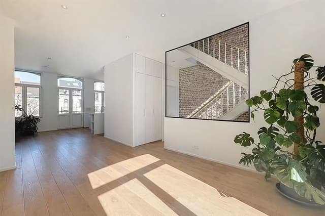 Mooie 3-slaapkamer triplex in Saint-Gilles