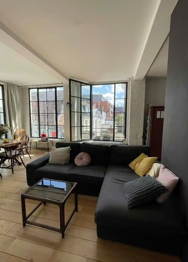 Charmant en ruim 1-slaapkamerappartement in het hart van Gent