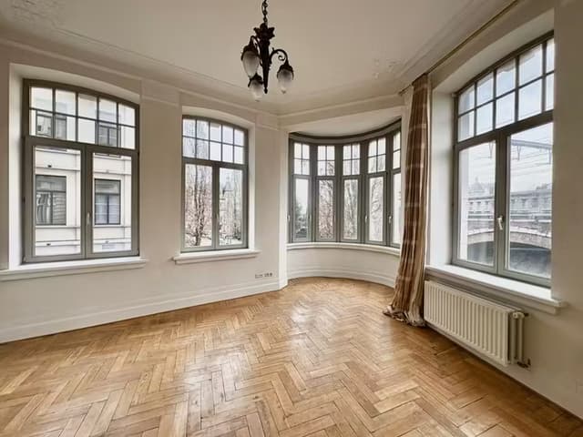 Comfortabel 2-slaapkamerappartement in Zurenborg