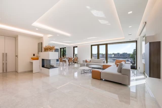 Luxe duplexappartement in Cadixwijk