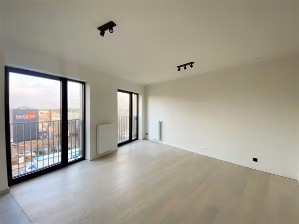 Nieuw studio in Evere met parking en kelder