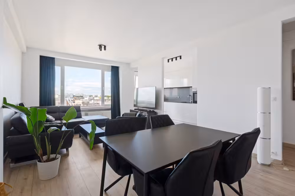 Gemeubeld appartement met panoramisch zicht in Antwerpen