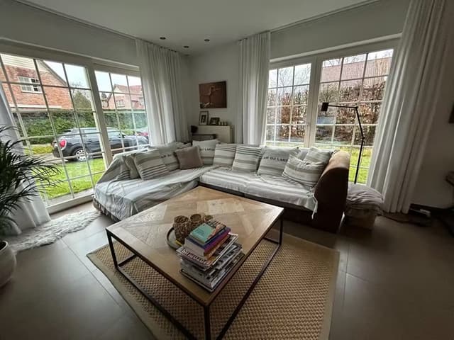 Stijlvolle woning in residentiële woonwijk nabij Bourgoyen