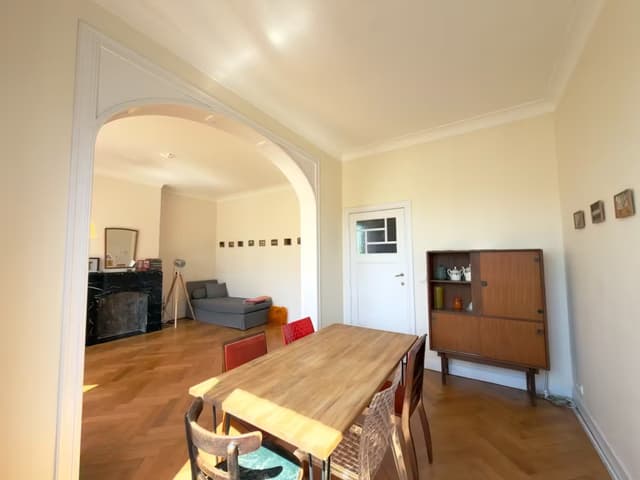 Furnished 1-bedroom apartment with terrace in Cee District