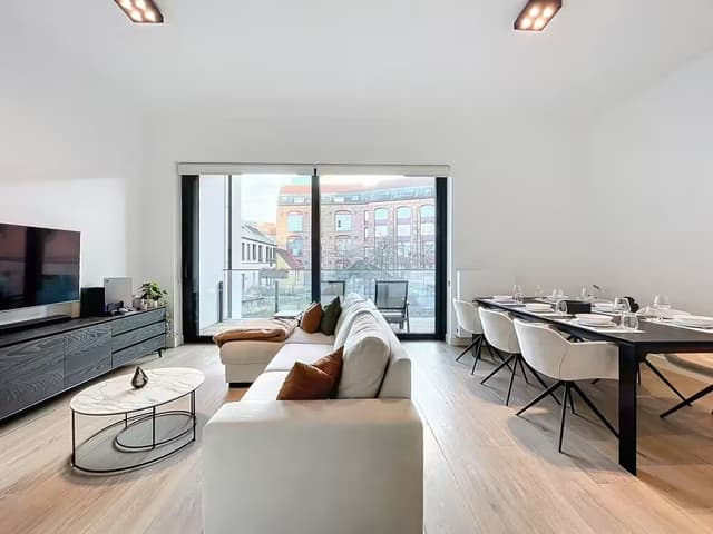 High-end 2 slpkmr app. met ruim terras in St-Joost-ten-Node