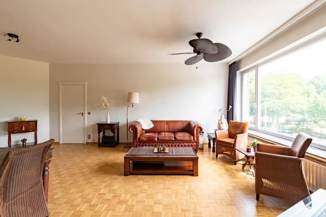 Gemeubeld 1-slaapkamer appartement in Antwerpen Linkeroever