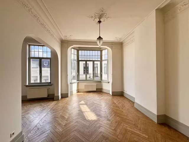 Elegant en instapklaar 2-slaapkamerappartement in het groeiende Zurenborg