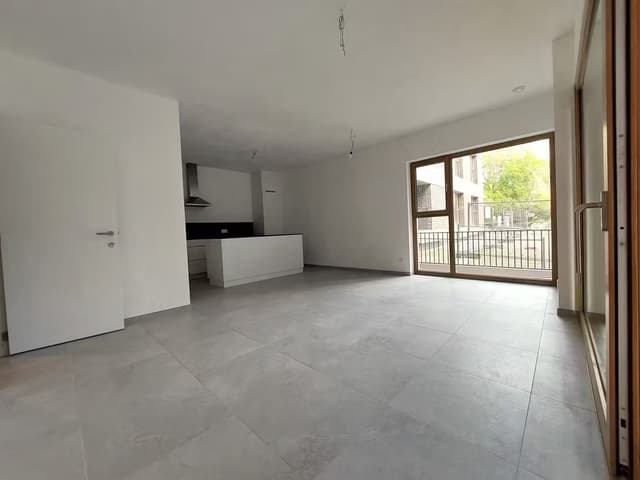 Lichtrijk nieuwbouw appartement met zonneterras in Wilrijk