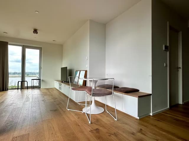 Gemeubeld appartement met Scheldezicht op Nieuw-Zuid