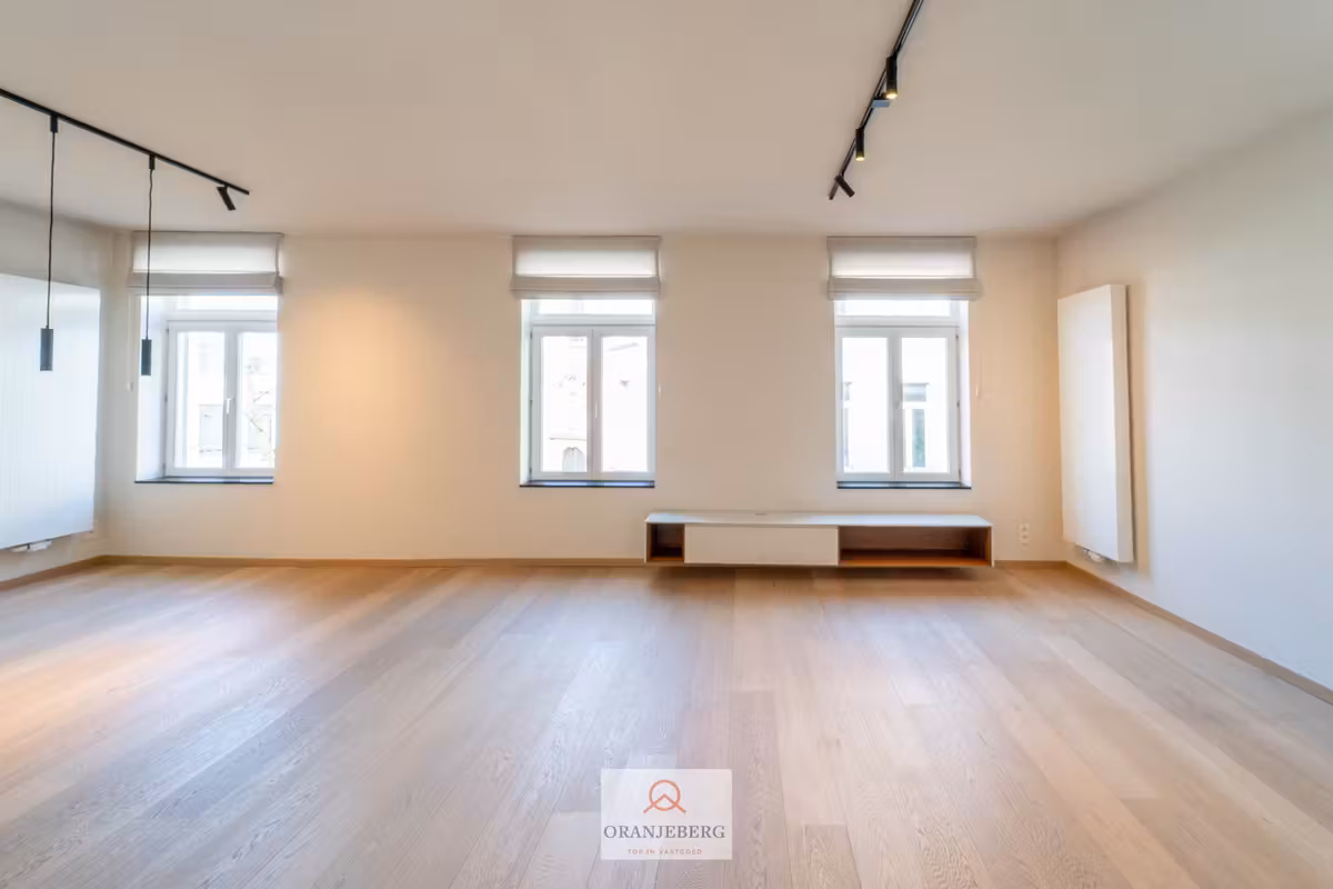 Charmant duplexappartement met terras nabij Sint-Annaplein