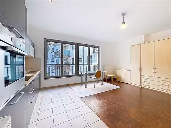 Lichte studio in Quartier Yser, Brussel