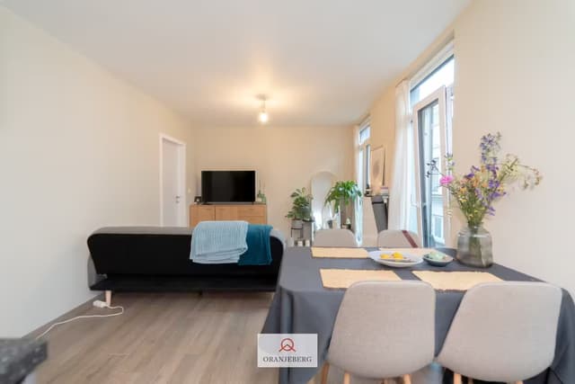 Compleet gerenoveerd 2slpk appartement hart Gent