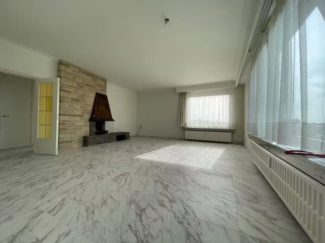 Zeer ruim appartement op een steenworp van het Valaarpark