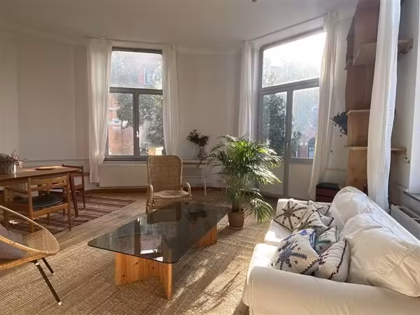 Triplex furnished PL Flagey Étangs d'Ixelles