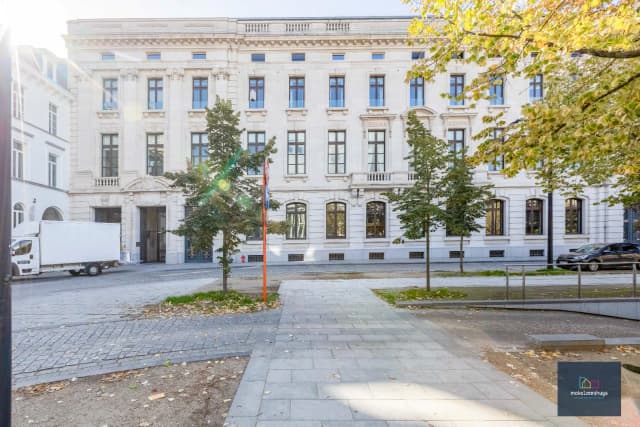 Luxe duplex appartement met terras en garage in Gent