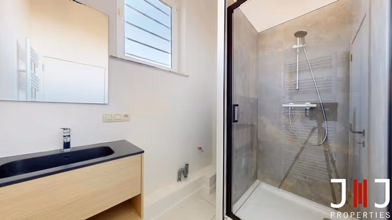 Aangenaam appartement met één slaapkamer + balkon in Schaarbeek