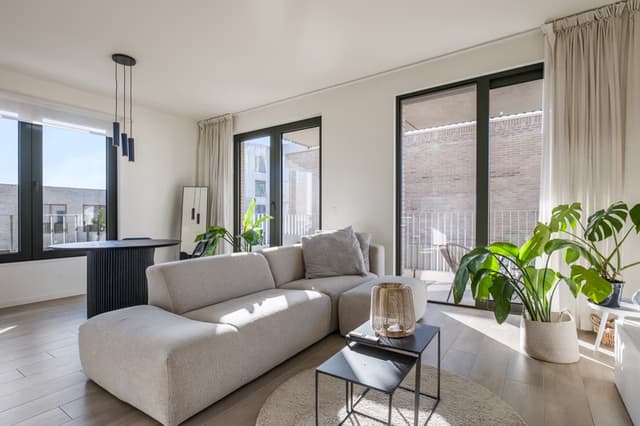 Nieuwbouwappartement te huur op Linkeroever