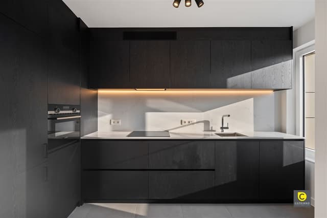 Modern gerenoveerd 2-slaapkamer appartement te Berchem