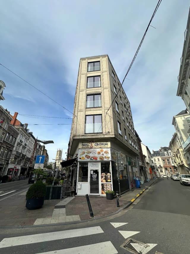 Ruim appartement met 3 slaapkamers op centrale ligging