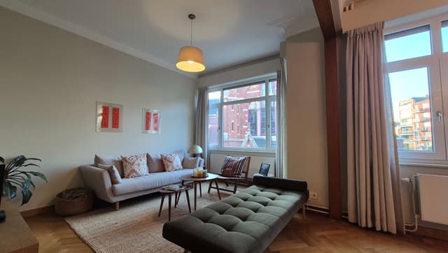 Lichtrijk en ruim appartement op toplocatie in Berchem