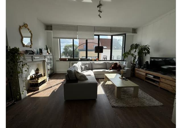 Lichtrijk appartement in hartje Borgerhout