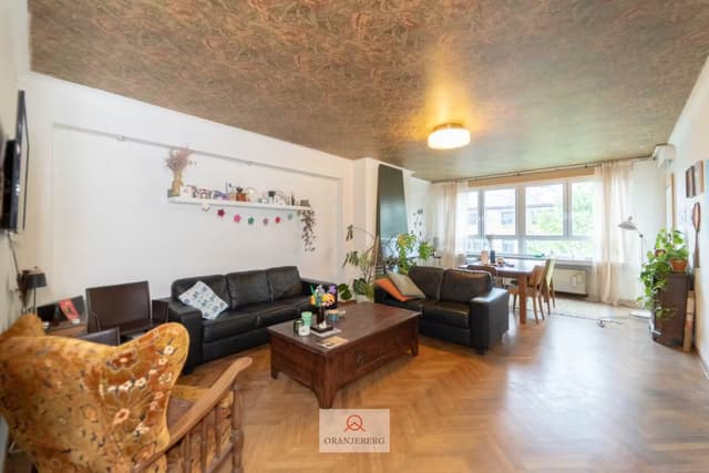 Ruim 3 slaapkamer appartement vlakbij station Gent-Sint-Pieters