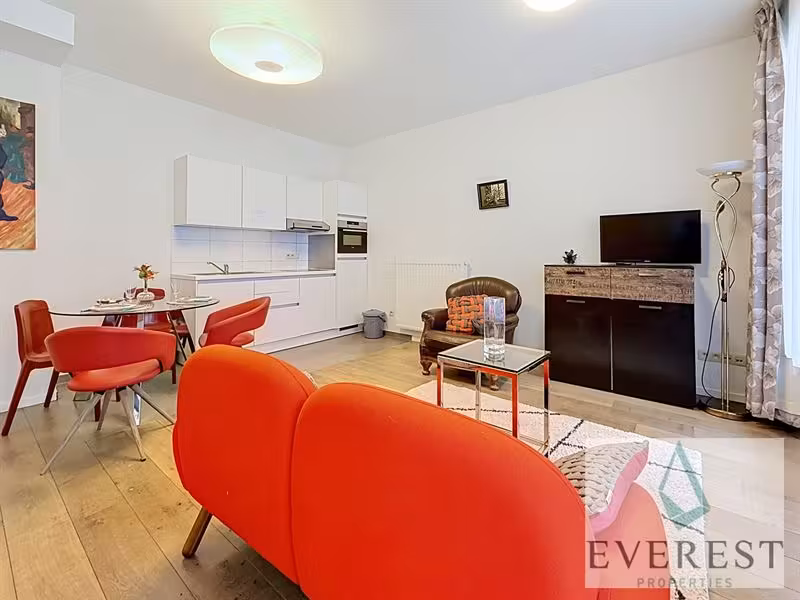 Mooi gemeubileerd studio in de Europese Wijk