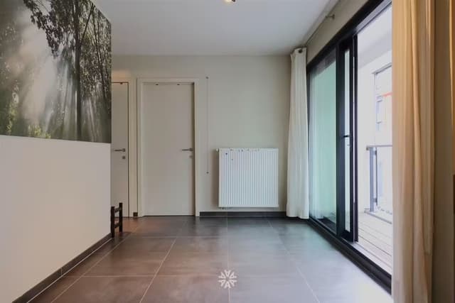 Gemeubeld appartement nabij Sint-Pietersstation te huur in Gent